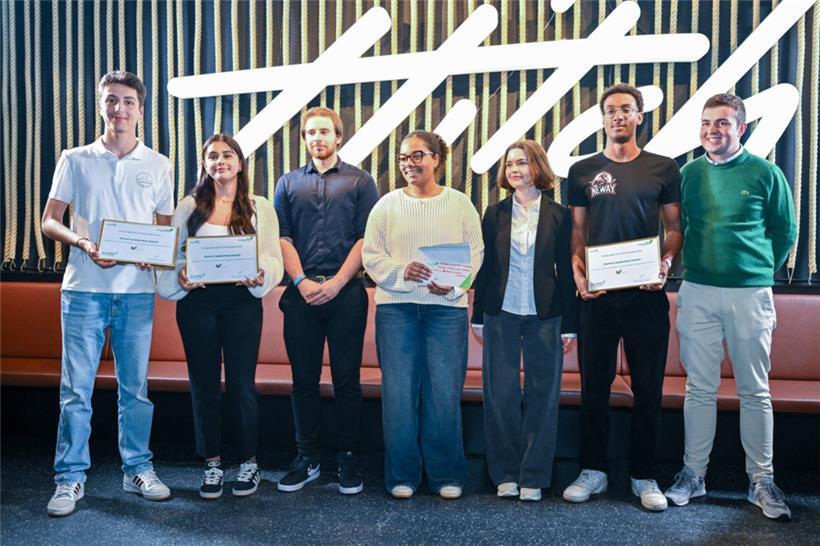 Alessio Calisti Thill („Ecoffee“), Veronica Pereira Ribeiro („Grimmel“) und Serg...