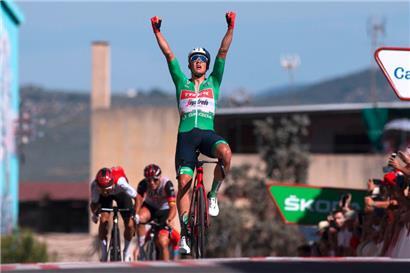 Alex Kirschs dänischer Mannschaftskollege Mads Pedersen setzte sich in Montilla vor dem Franzosen Bryan Coquard und dem Deutschen Pascal Ackermann durch
