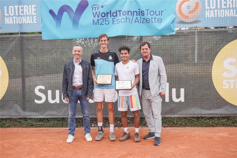 Alex Knaff freute sich über den Turniersieg auf heimischem Territorium 
