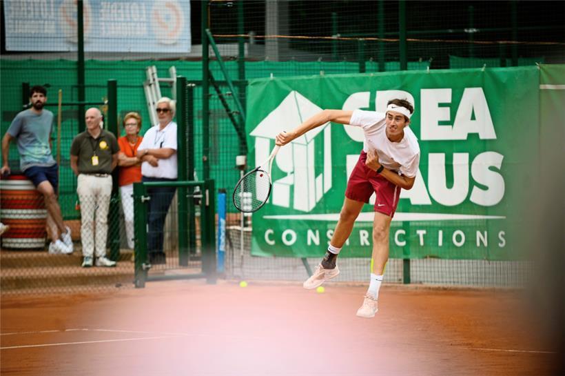 Alex Knaff wird am 4. und 5. Februar in Esch für die luxemburgische Davis-Cup-Mannschaft aufschlagen
