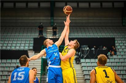 Alex Laurent (Nr. 11) und seine Teamkollegen taten sich gegen einen physisch überlegenen Gegner phasenweise schwer

