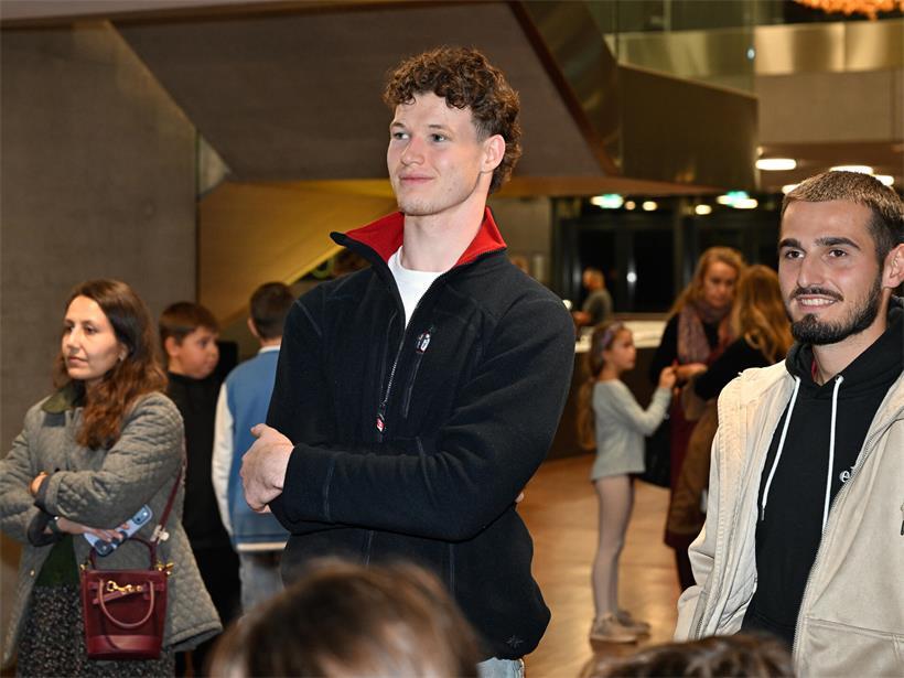 Karate in Niederanven: Aus der Garage zum Weltmeisterverein Alexander Davies gewann kurz vor der Feier Silber bei der U-21-WM