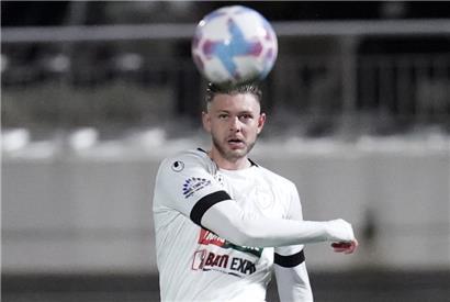 Alexander Laukart ist für den Rhythmus im Petinger Mittelfeld zuständig
