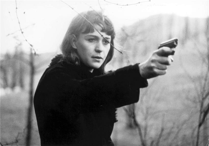 Alexandra Kluge als Hauptfigur in „Abschied von Gestern“ Filmklassiker 1966, deutsches Kino, Porträt Schauspielerin