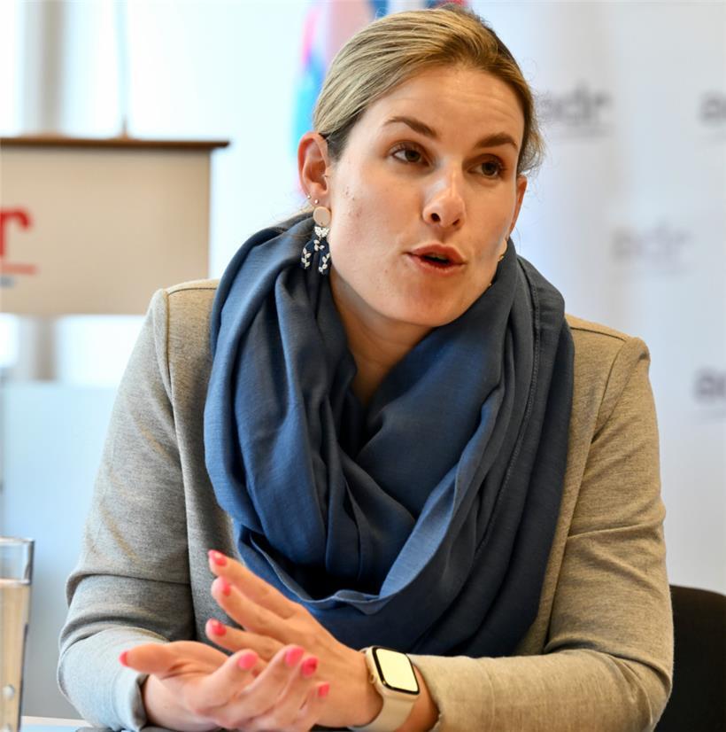 Alexandra Schoos (ADR)
