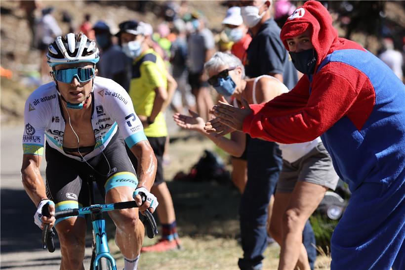 Alexey Lutsenko (Astana) gewinnt die sechste Etappe der Tour de France im Alleingang
