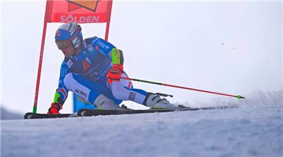 Alexis Pinturault und Co. werden bei der Abfahrt am Matterhorn Geschwindigkeiten von bis zu 135 km/h erreichen

