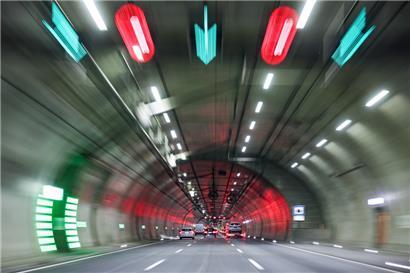 Algorithmen fördern den Tunnelblick und erleichtern die Desinformation
