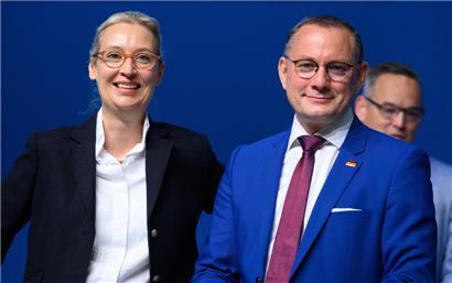 Alice Weidel (l), Bundesvorsitzende der AfD, und Tino Chrupalla, Bundesvorsitzender der AfD
