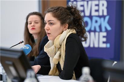 Alice Welter (r.) und Eolia Verstichel-Boulanger von „Innocence en danger“ gestern bei der Pressekonferenz
