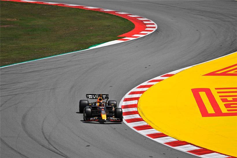 Alleine auf weiter Flur: Max Verstappen drehte in Spanien einsam seine Runden an der Spitze
