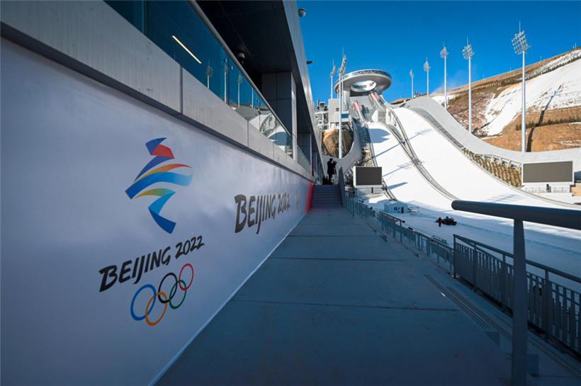 Alles andere als ökologische Spiele: In Peking wird fast ausschließlich auf künstlichen Schnee zurückgegriffen
