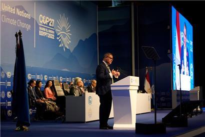 Alok Sharma (M), Präsident des COP26-Klimagipfels, spricht bei der Eröffnungssitzung zum Klimagipfel COP27
