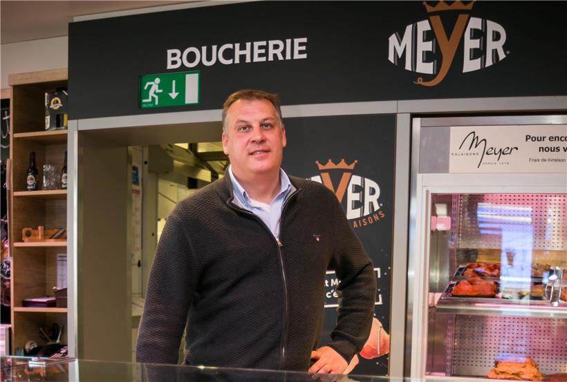 Als Nachkomme einer erfolgreichen Metzgermeister-Dynastie weiß Luc Meyer eigentlich, wie der Hase läuft. Beflügelt durch die Pandemie und das veränderte Einkaufsverhalten geht er jedoch neue Wege.
