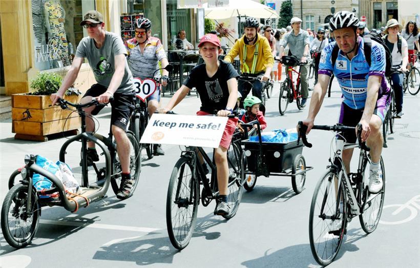 Als Transportmittel nimmt das Fahrrad einen immer wichtigeren Platz im öffentlichen Raum ein, die Infrastruktur lässt jedoch zu wünschen übrig. Geht es nach ProVelo, soll sich das endlich ändern.  
