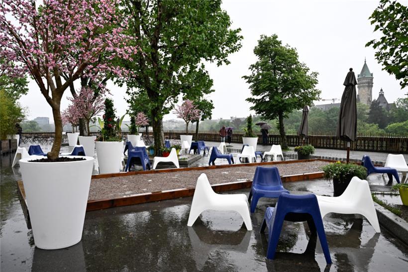 Als es im letzten Jahr mit „Fréijoer op der Gëlle Fra“ losging, spielte das Wetter nicht mit. Bereits 2024 fanden während der Veranstaltung verschiedene Konzerte statt.
