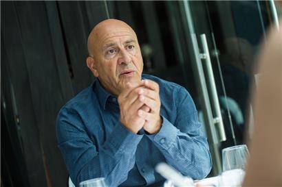 Als traurige Konsequenz der Überflutungen im Sommer 2021 musste eines von zwei Restaurants von Mitbesitzer Dominique Colaianni an der hauptstädtischen „Eecher Plaz“ schließen

