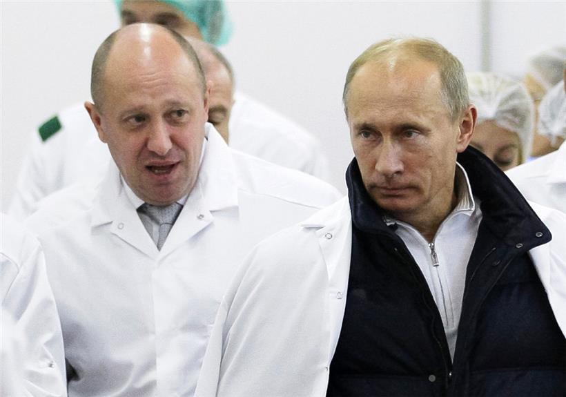 Alte Freunde: Prigoschin und Putin auf einem Foto aus dem Jahr 2010
