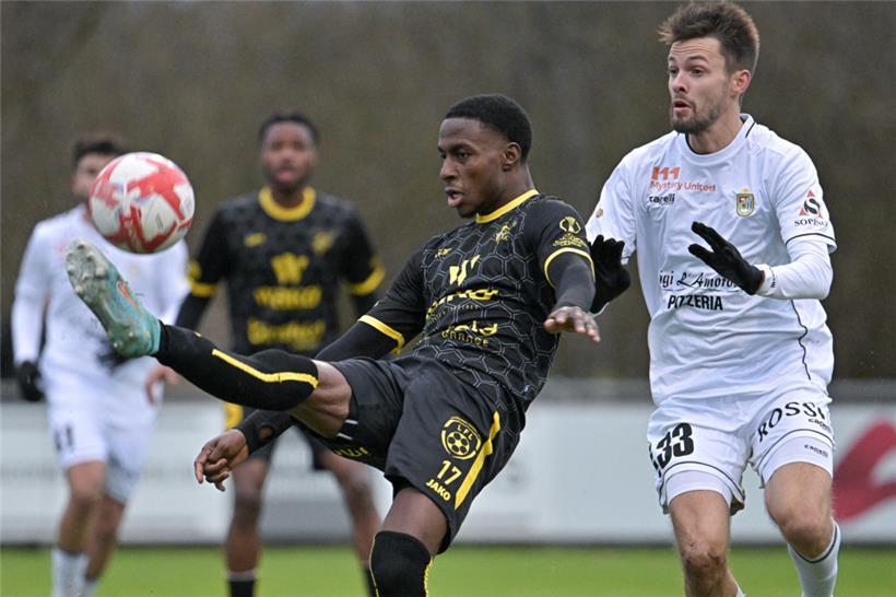 Am 10. Dezember standen sich Issa Bah (Niederkorn) und Chris Stumpf (F91 Düdelin...