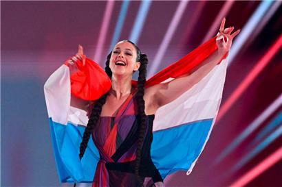 Am 11. Mai trat Tali für Luxemburg in Malmö an und landete auf einem soliden 13. Platz
