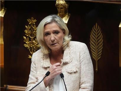 Marine Le Pen im Gerichtssaal während Berufungsprozess, Dienstag, politische Justizverfahren Frankreich