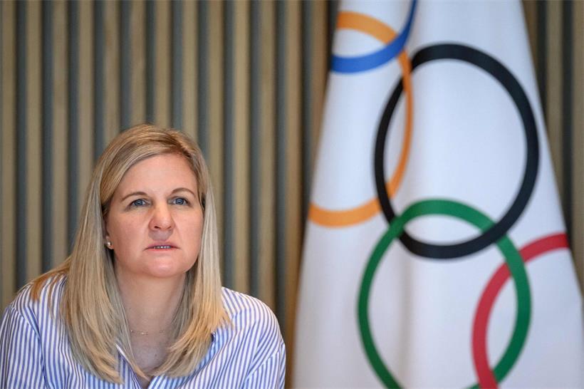 IOC-Präsidentin Kirsty Coventry bei einer Ansprache am Dienstag, ein Jahr im Amt, Sportführung, Olympische Spiele