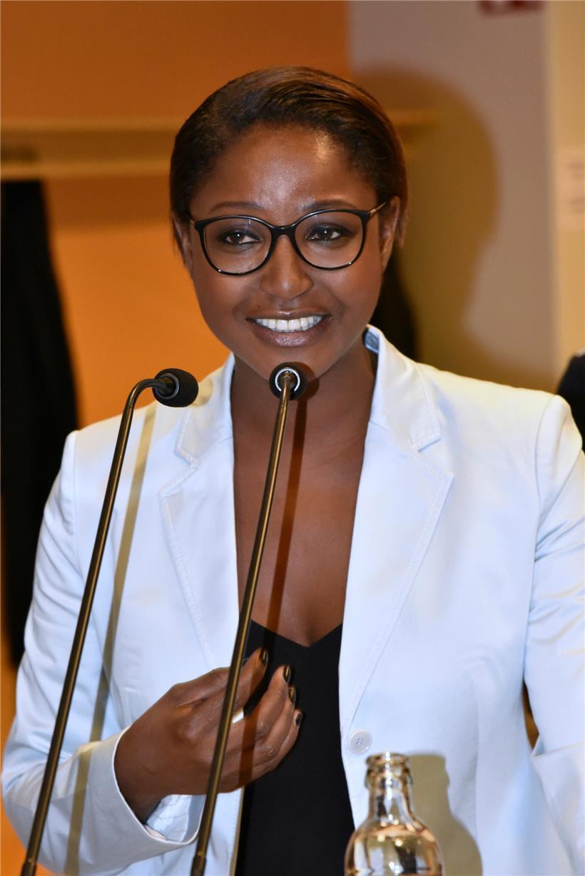 Am Dienstagabend reagierte Monica Semedo auf die Sanktionierungen: In einem Presseschreiben entschuldigte sie sich bei ihren früheren Assistenten. Seitdem hat Semedo nicht mehr offiziell Stellung zu dem Fall bezogen.
