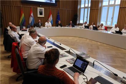 Am Dienstagabend wurde die Tageblatt Flèche du Sud im Escher Rathaus vorgestellt
