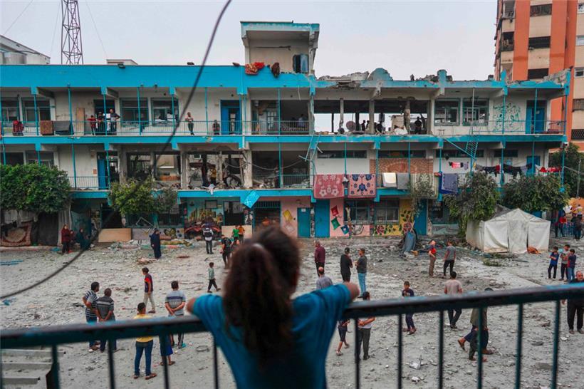 Am Donnerstag hat Israel einen Luftangriff auf eine Schule des UN-Palästinenserhilfswerks in der Gegend um die Siedlung Nuseirat ausgeführt

