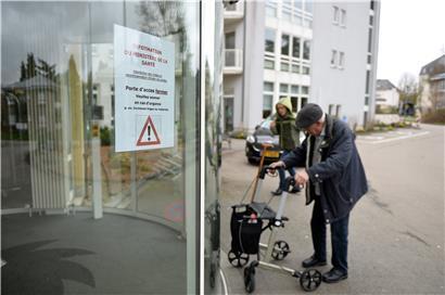 Am Donnerstag starb im CIPA „Op der Léier“ in Esch ein bereits zuvor schwer erkrankter und mit Covid-19-Virus infizierter Bewohner
