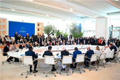 Am Feitag ging es beim G7-Gipfel in größerer Runde weiter
