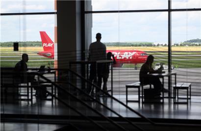 Am Flughafen Berlin Brandenburg musste wegen des Computerproblems der Betrieb eingestellt werden – auch am Flughafen Luxemburg gab es Probleme
