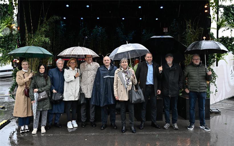 Am Freitag fiel im Beisein der Gemeindeverantwortlichen der offizielle Startschu...