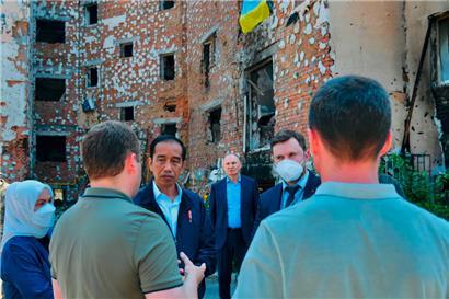 Am Mittwoch besuchte der indonesische Präsident Widodo die Ukraine – um anschließend zu Gesprächen nach Moskau aufzubrechen
