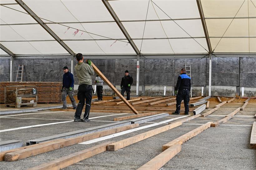 Am Mittwoch gab es noch einiges zu tun, mittlerweile allerdings ist der Boden in...