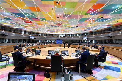Am Mittwochabend kamen die Staats- und Regierungschefs zu einem Gipfeltreffen mit den westlichen Balkanstaaten in ihrem Sitzungssaal zusammen, heute sind die 27 unter sich
