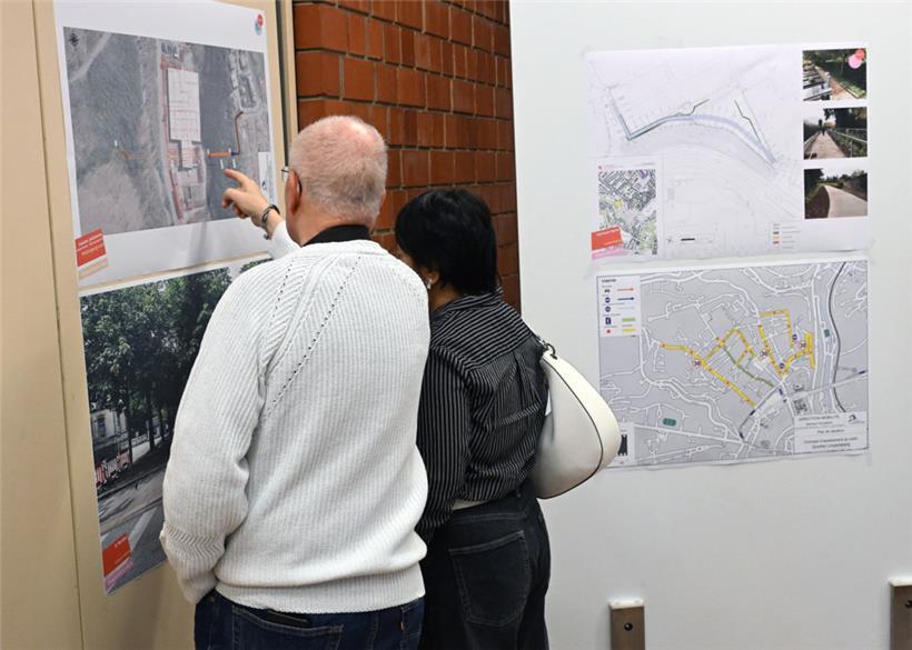 Am Mittwochabend konnten sich die Leute aus der Umgebung über Geplantes informie...