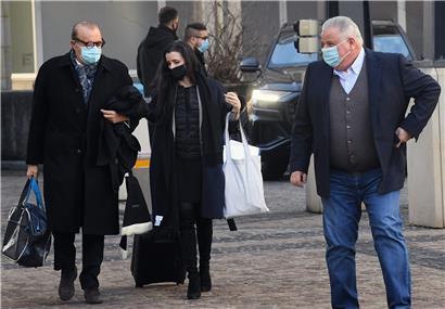 Am Mittwochnachmittag: Flavio Becca (rechts) und sein französischer Star-Strafverteidiger Hervé Temime (links) kommen in der „Cité judiciaire“ an
