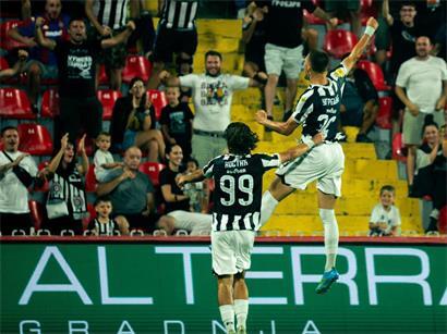 Am Samstag begann die Saison für Partizan Belgrad, das Team kam aber nicht über ein 2:2 gegen Aufsteiger Zemun hinaus