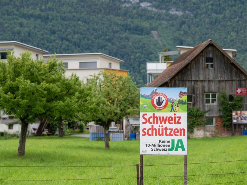 Schweizer stimmen am Sonntag über Bevölkerungswachstum bis 2050 auf über zehn Millionen ab