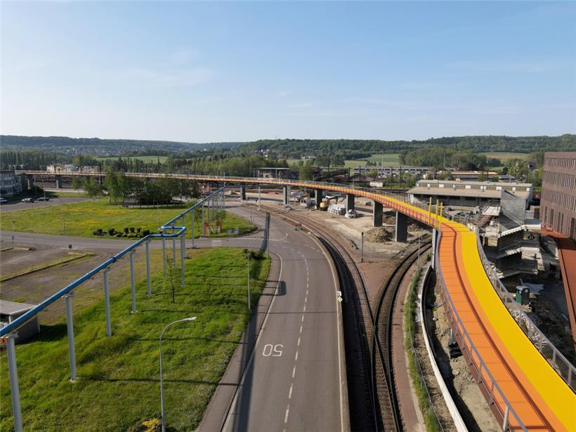 Am „Vëlodukt“ werden am Mittwoch den ganzen Tag über Tests durchgeführt, u.a. mit dem Reinigungspersonal der Stadt Esch
