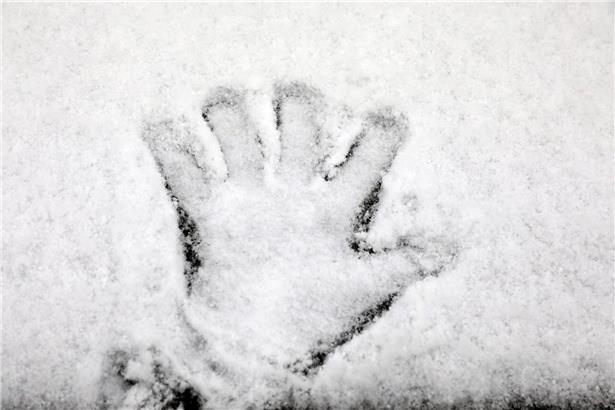Kalte Winterlandschaft am Wochenende mit frostigen Temperaturen und klarem Himmel