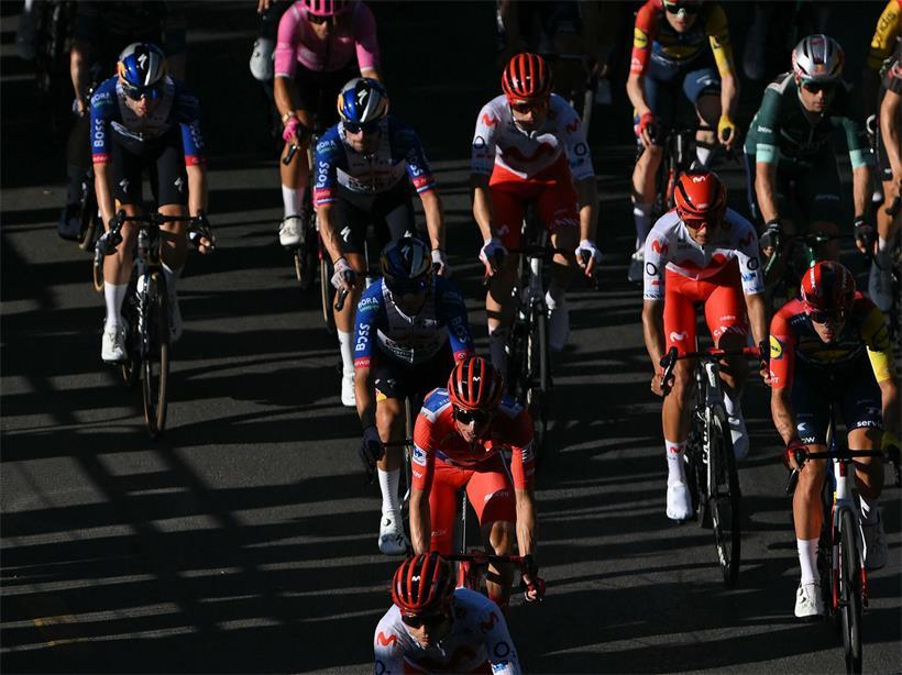 Am Ziel seiner Träume: Enric Mas gewinnt die Vuelta 2026