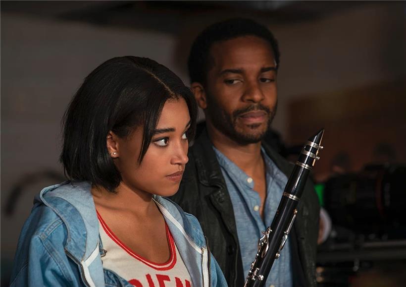 Amandla Stenberg et André Holland dans „The Eddy“ 
