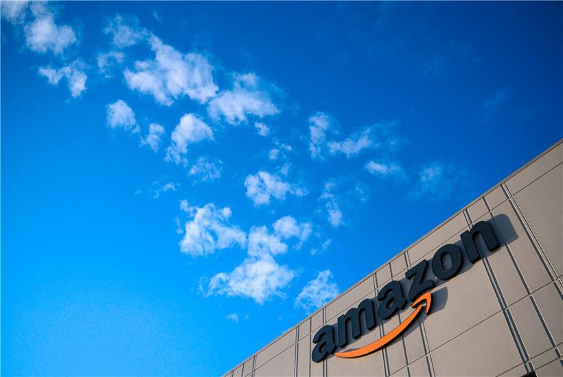 Amazon hatte im vergangenen Jahr seine Mitarbeiterzahl noch mit 9.300 in Frankreich angegeben. Bis Ende 2021 soll sie auf 14.500 ansteigen, gab das Unternehmen bekannt.
