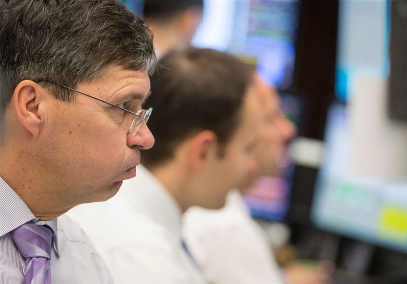 An den Börsen sind die Aktien der Credit Suisse um rekordhohe 31 Prozent eingestürzt und zogen andere europäische Banken-Titel mit sich
