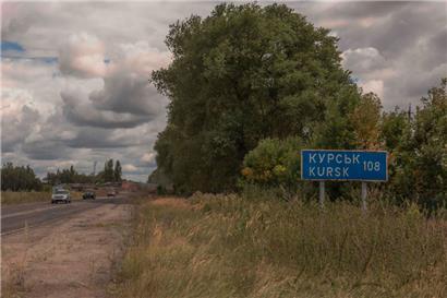 An der ukrainisch-russischen Grenze sind nur Fahrzeuge aus der Ukraine unterwegs
