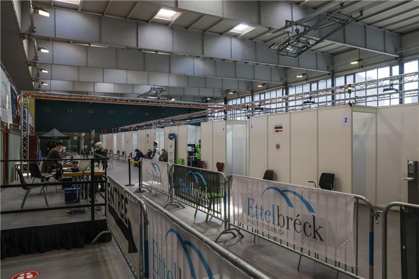 Andrang ist anders: Am späten Morgen geht es im Impfzentrum von Ettelbrück recht gemächlich zu
