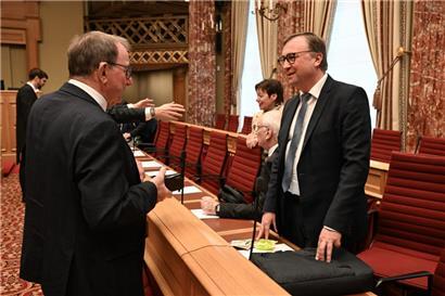 André Bauler (r.) will die Luxemburger Demokratie gegen jegliche Einflussnahme abgesichert wissen

