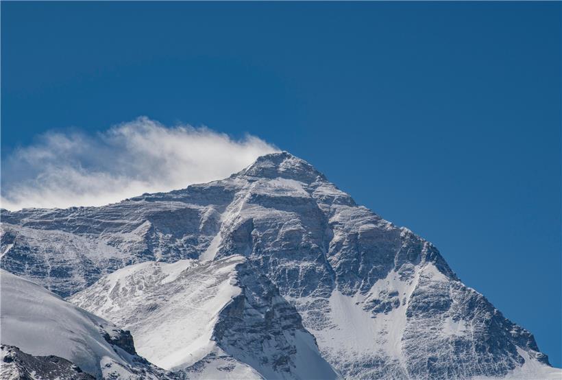 Andrzej Bargiel will den Mount Everest auf Skiern hinunter fahren
